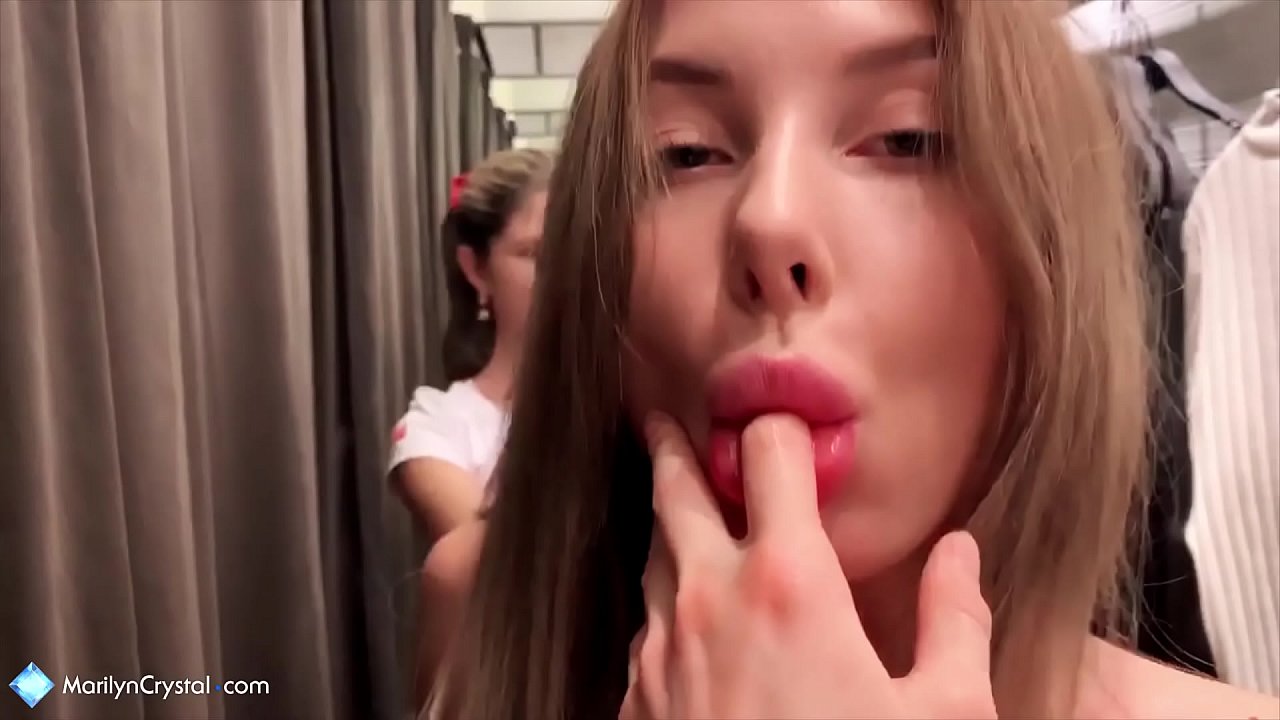 Lésbicas masturbam-se e lambem ratas - gin gerson crystal marilyn