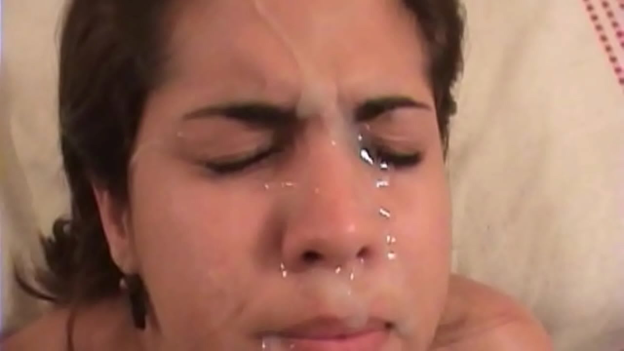 Bela morena latina tem sexo bruto